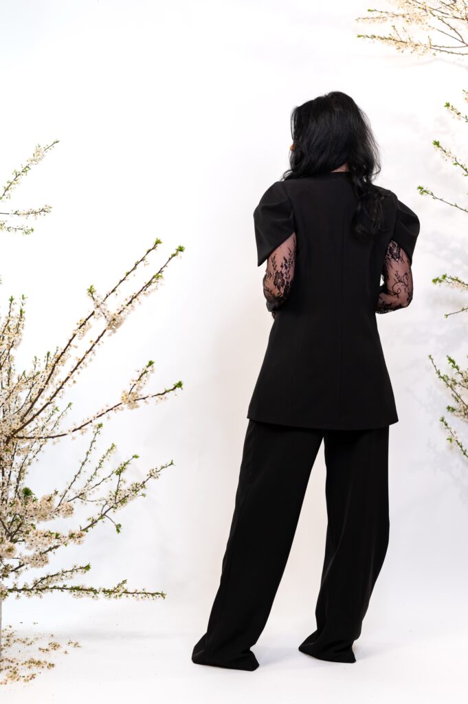 Donna Suit