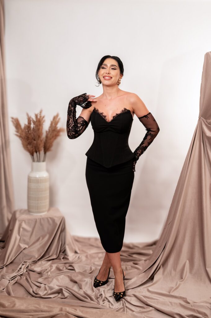 Diva Dress- Midi Edition